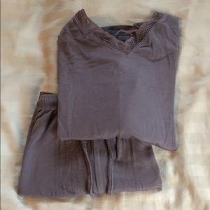 Gilligan & O’Malley Sleep Set